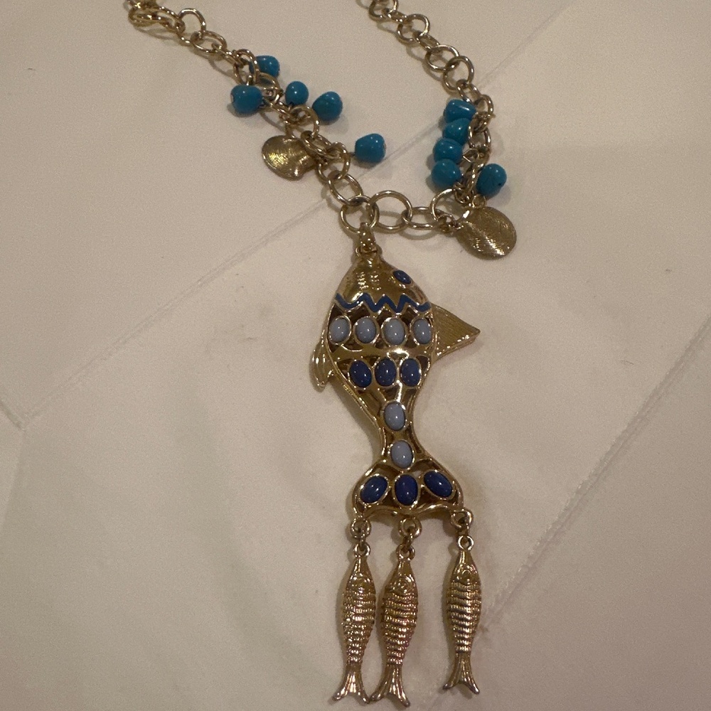 Authentic Lily Pulitzer fish and shell necklace